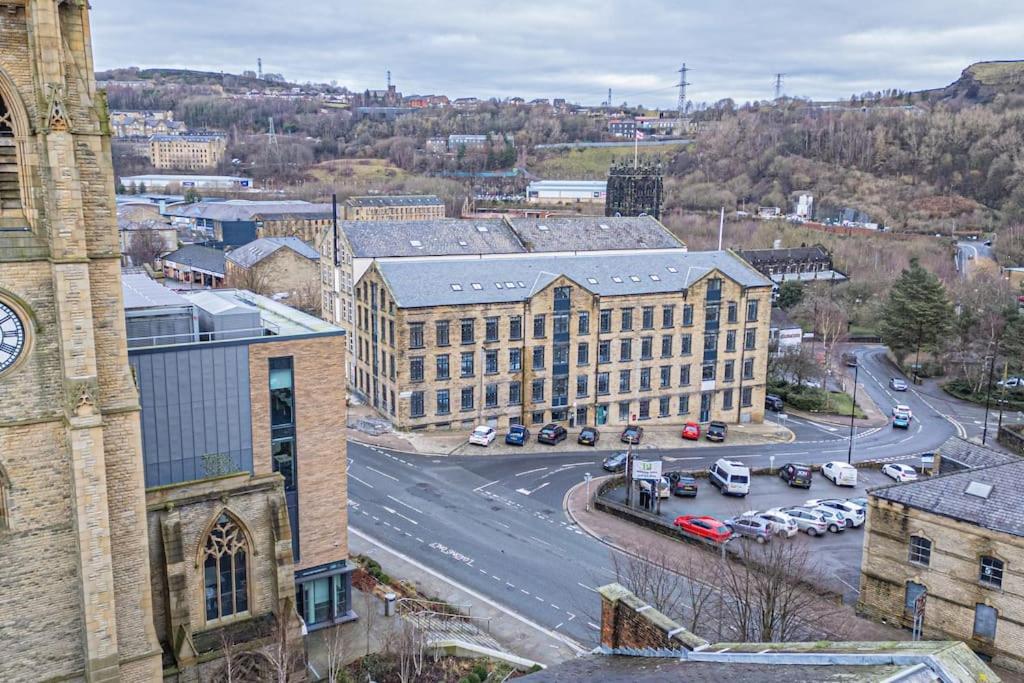 Chic Mill Conversion Beside Piece Hall & Eureka! Halifax Ngoại thất bức ảnh