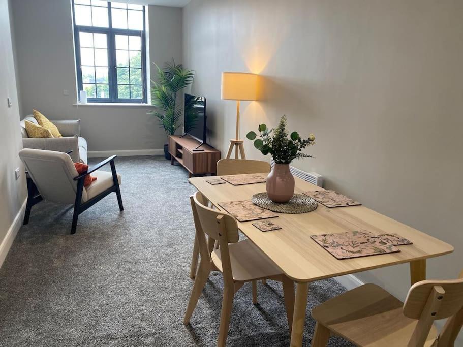 Chic Mill Conversion Beside Piece Hall & Eureka! Halifax Ngoại thất bức ảnh